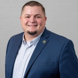 headshot of Timothy Galluzi