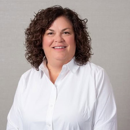Lisa Thompson headshot